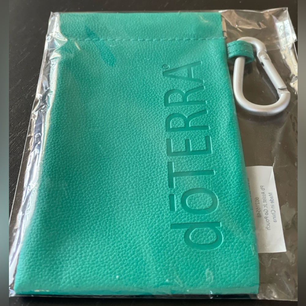 Travel Case / Eye Glass Case — DoTERRA - Picture 8 of 10